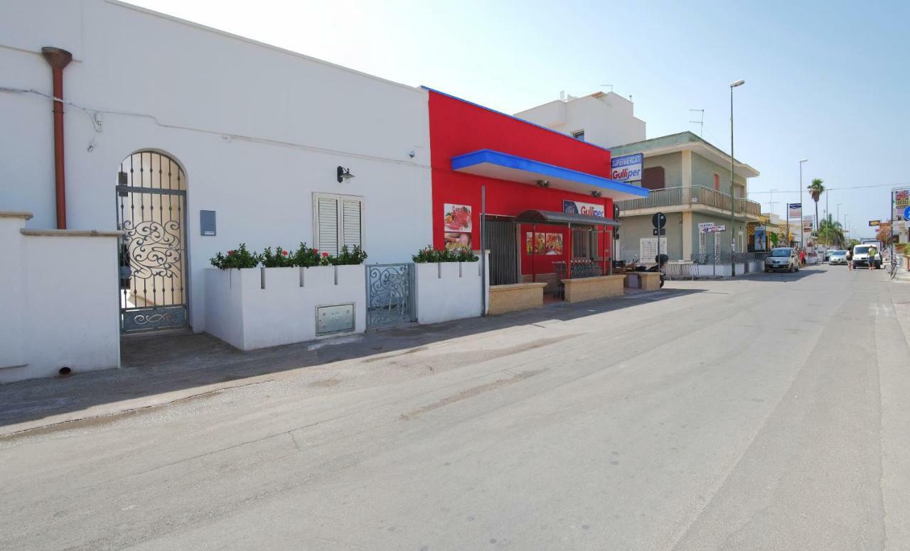 Eolo Casa Vacanze Torre Lapillo Exterior photo